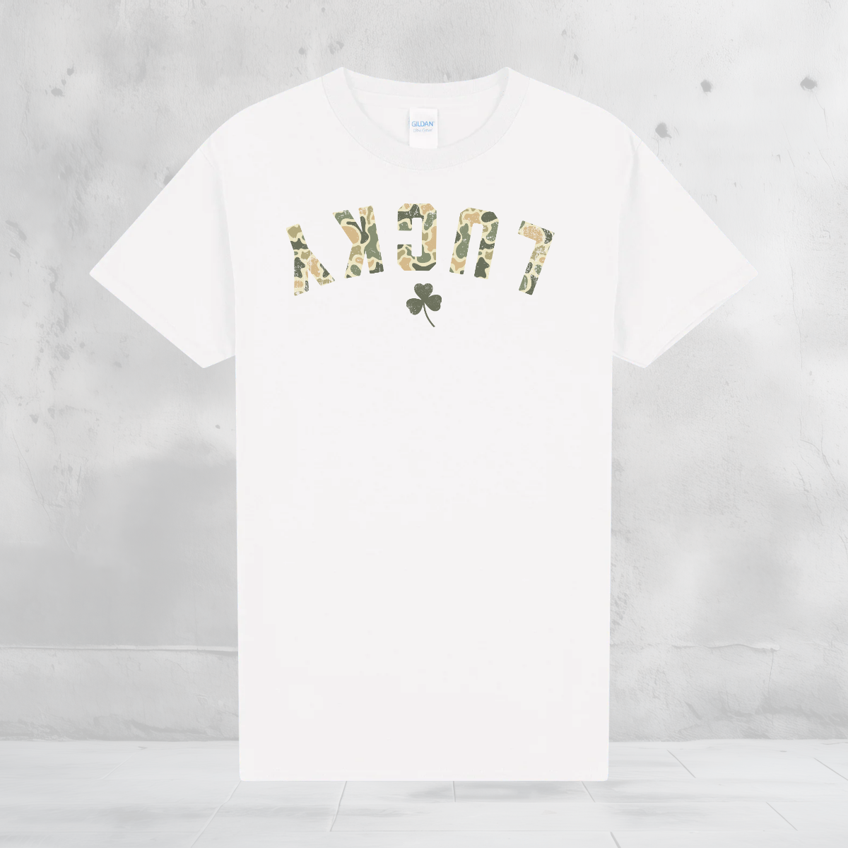 Lucky Duck Camo Shirt – St. Patrick’s Day Hunting Tee – Camo Lucky Graphic Shirt – Duck Hunter Shamrock Shirt – Outdoor St Paddy’s Day Top